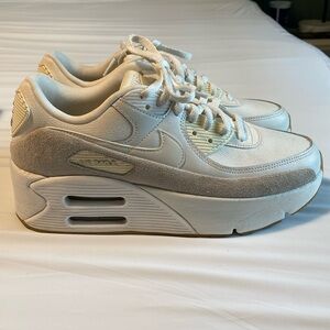 Nike Beige and White Sneakers